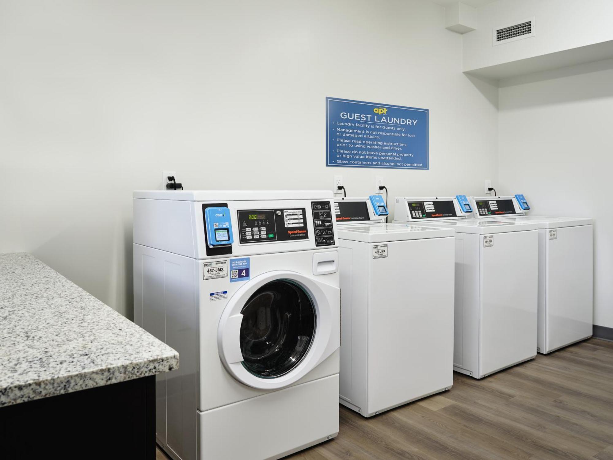 Stayapt Suites Ocala Bagian luar foto