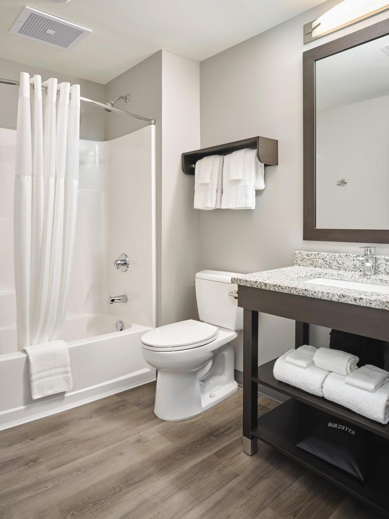 Stayapt Suites Ocala Bagian luar foto