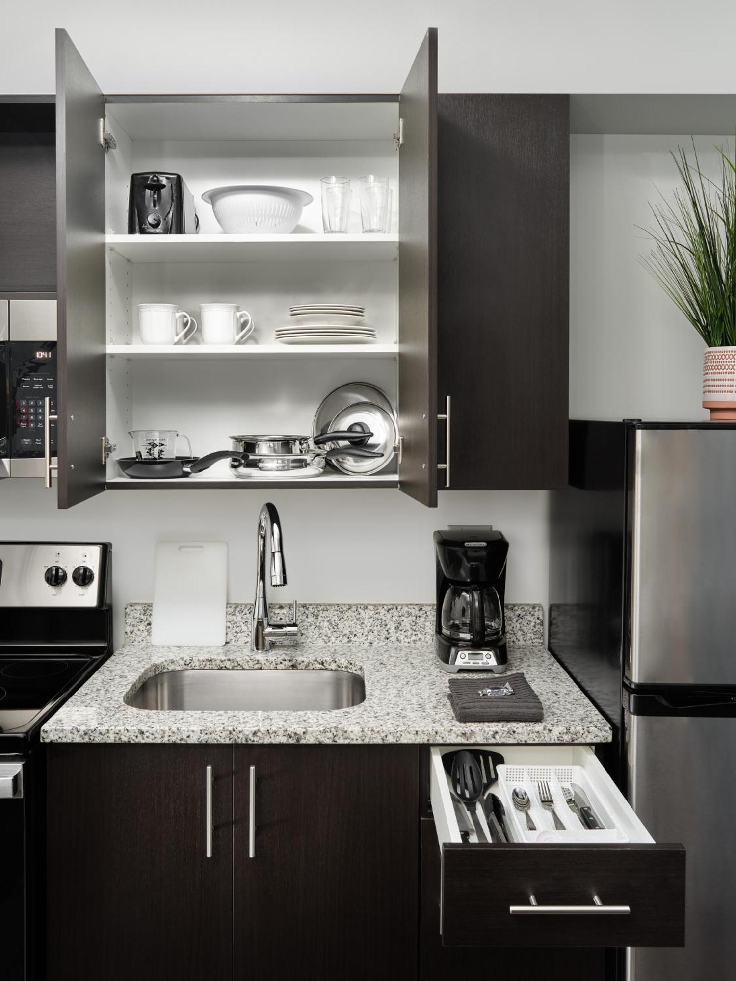 Stayapt Suites Ocala Bagian luar foto